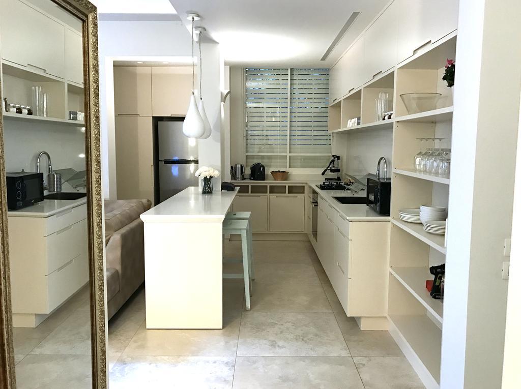 Luxurious By The Beach Apartment With Garden Τελ Αβίβ Εξωτερικό φωτογραφία