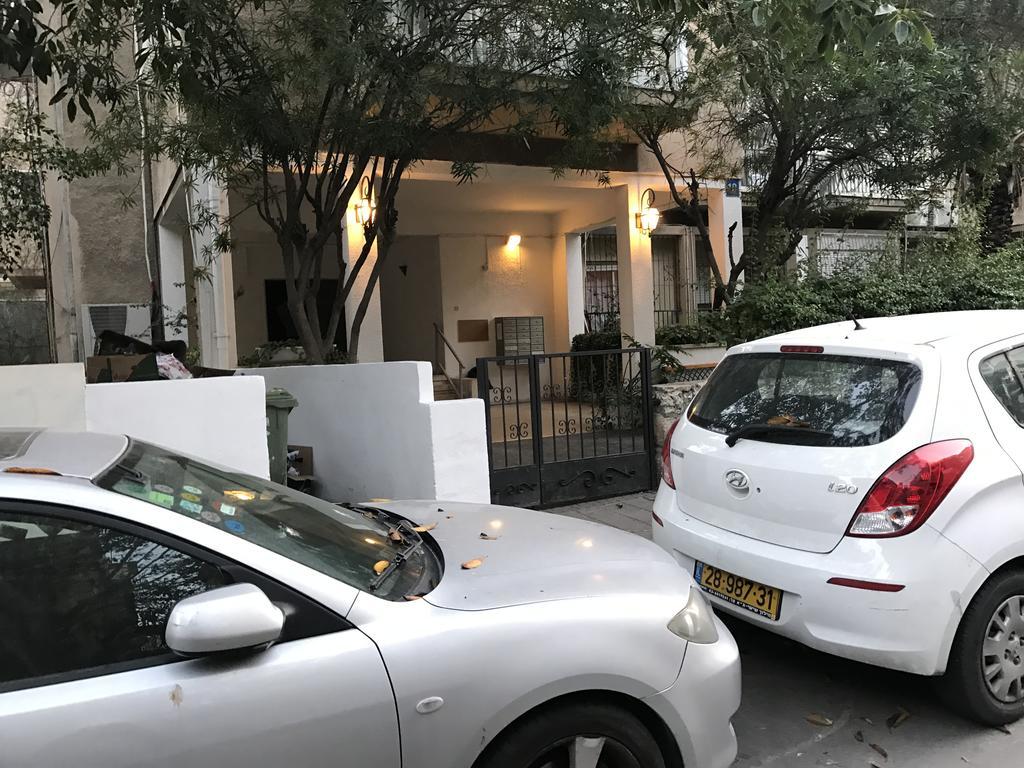 Luxurious By The Beach Apartment With Garden Τελ Αβίβ Εξωτερικό φωτογραφία