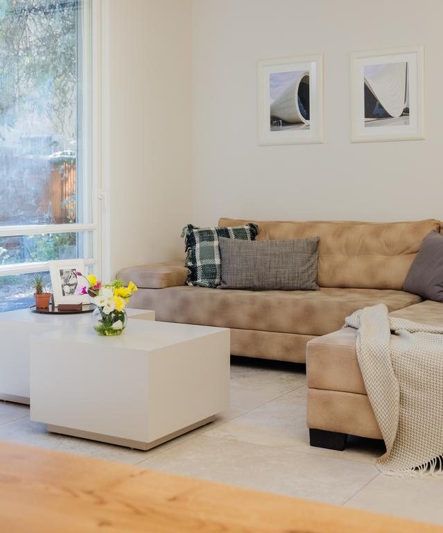 Luxurious By The Beach Apartment With Garden Τελ Αβίβ Εξωτερικό φωτογραφία